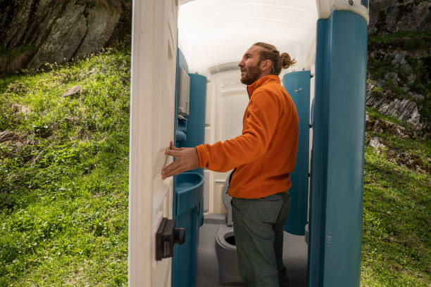 Best Portable restroom trailer rental  in Aberdeen, WA